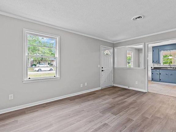 5th image of 3521 Baywater Dr