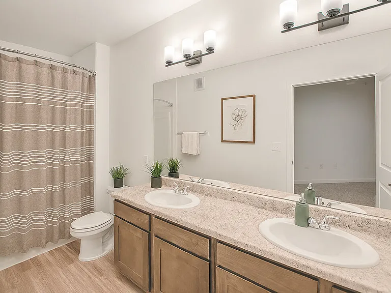Loma Vista Lofts — Photo 51