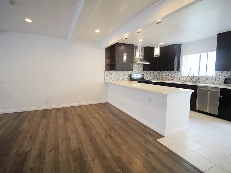 1832 Rockefeller Ln #8 — Photo 13