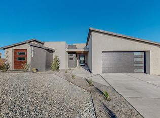 10504 Redbud St NW, Albuquerque, NM 87114