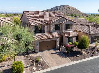 9047 E Indigo St, Mesa, AZ 85207