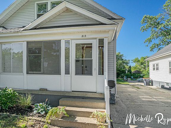 2nd image of 312 W 18th St