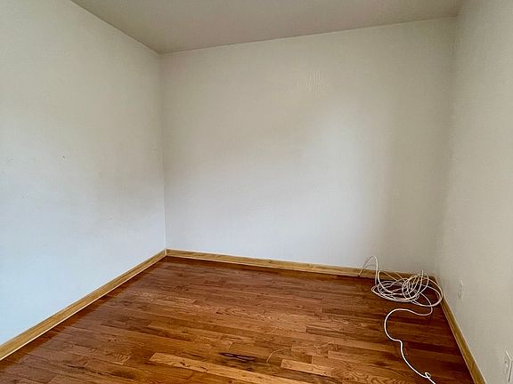 4th image of 140 W 238th St #51