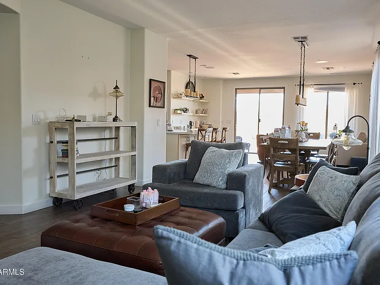 2447 W Memorial Dr — Photo 7