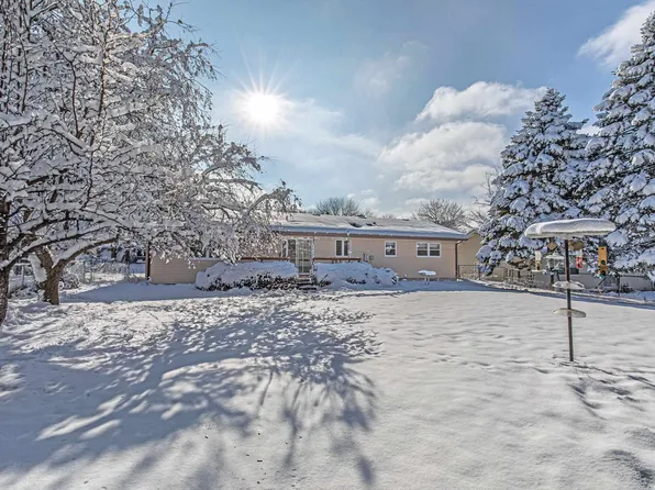 5030 Piccadilly Dr, Madison, WI 53714