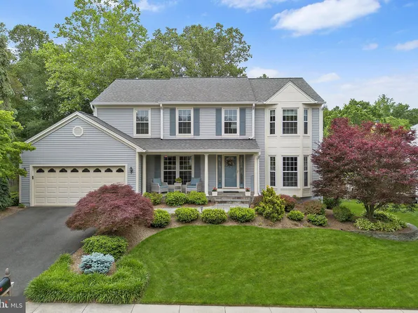 13809 S Springs Dr, Clifton, VA 20124