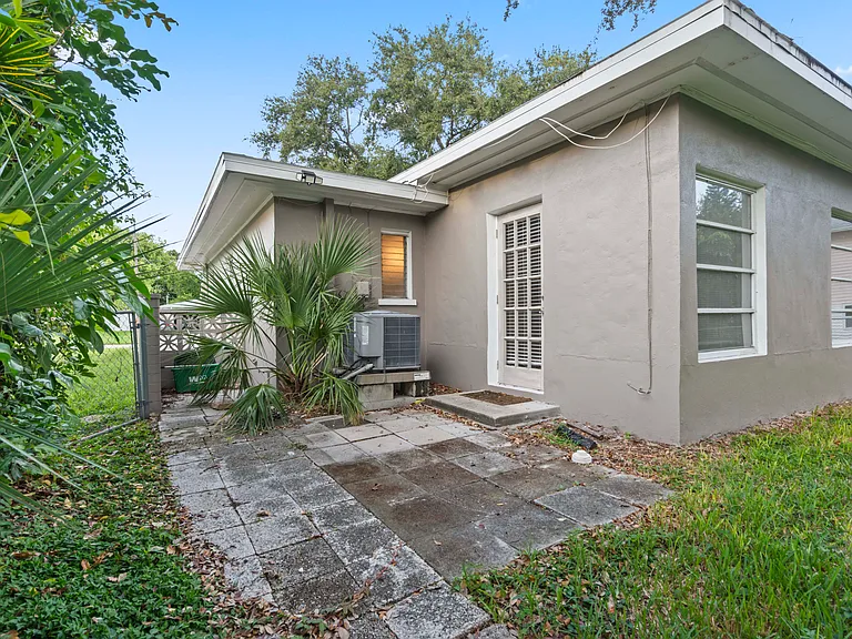 2192 Belmar Dr — Photo 43