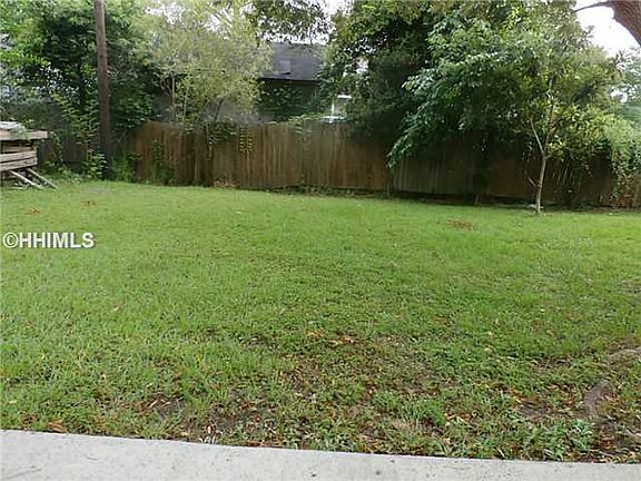3rd image of 710 Eugenia St