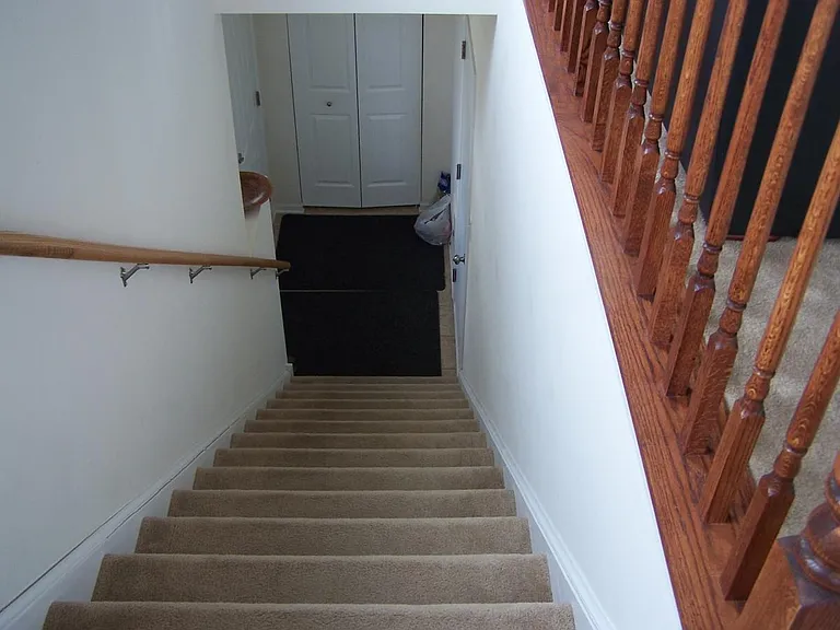 659 Arbor Cir — Photo 14