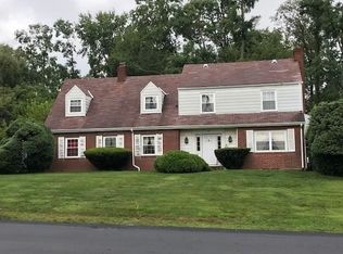 110 Cabin Ln, Pittsburgh, PA 15238