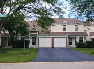 7 N Oltendorf Rd, Streamwood, IL 60107