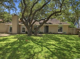 327 Deer Creek Dr, Boerne, TX 78006