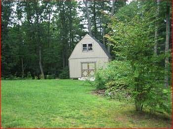 2nd image of 6 Oak Knoll Dr