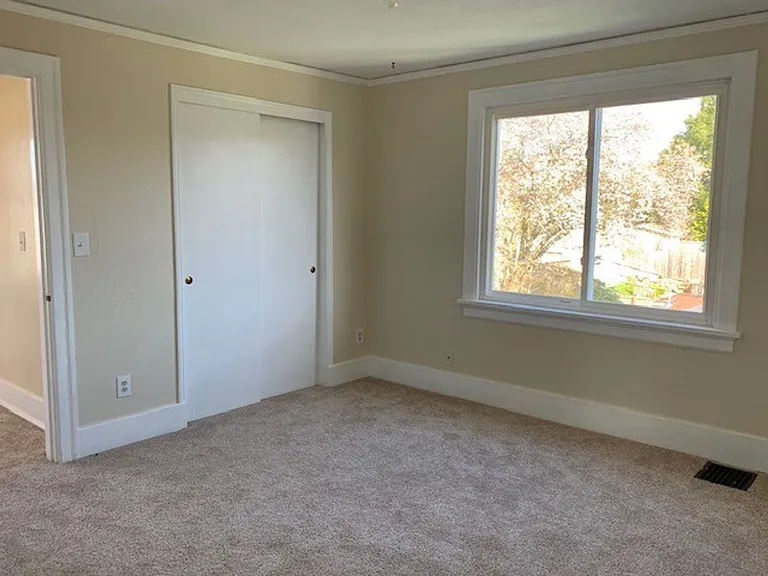 7511 Jones Ave NW — Photo 18