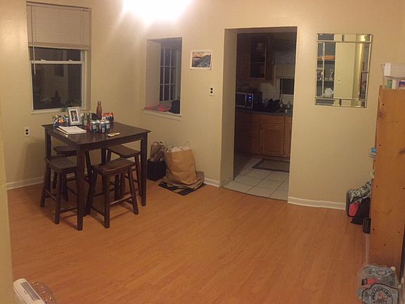 2nd image of 806 S 10th St APT 1R