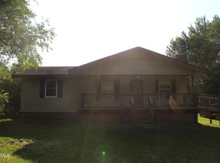 2212 Country Club Rd, Jamestown, TN 38556