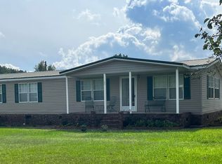 102 Flying Eagle Dr, Snow Hill, NC 28580
