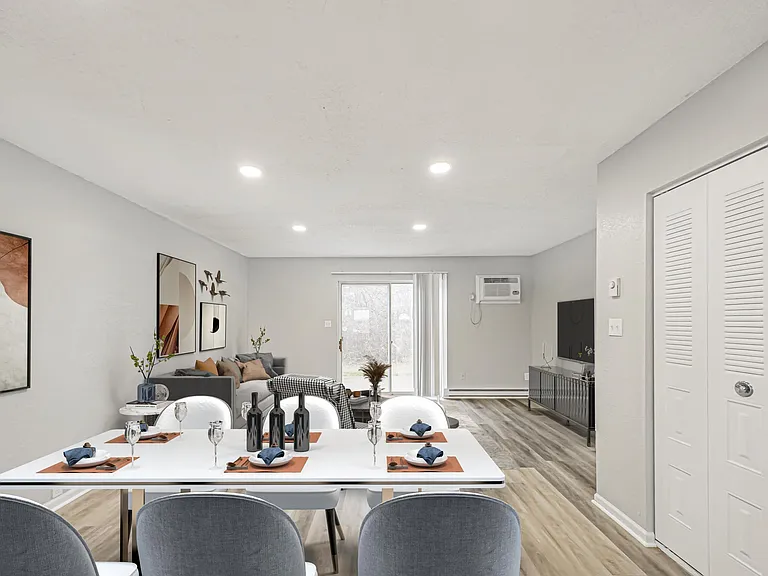 Yorktowne Pointe — Photo 11