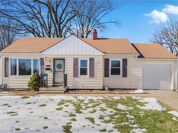 8316 Summit St, Kansas City, MO 64114