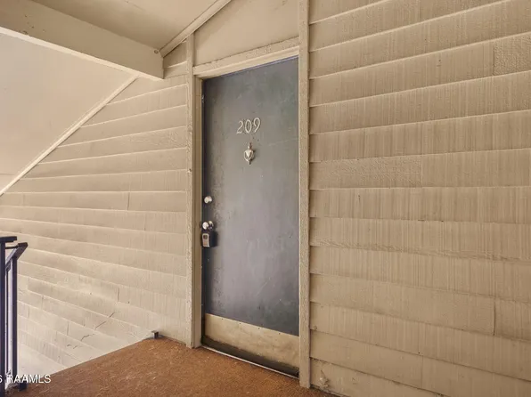 220 Doucet Rd APT 209B, Lafayette, LA 70503