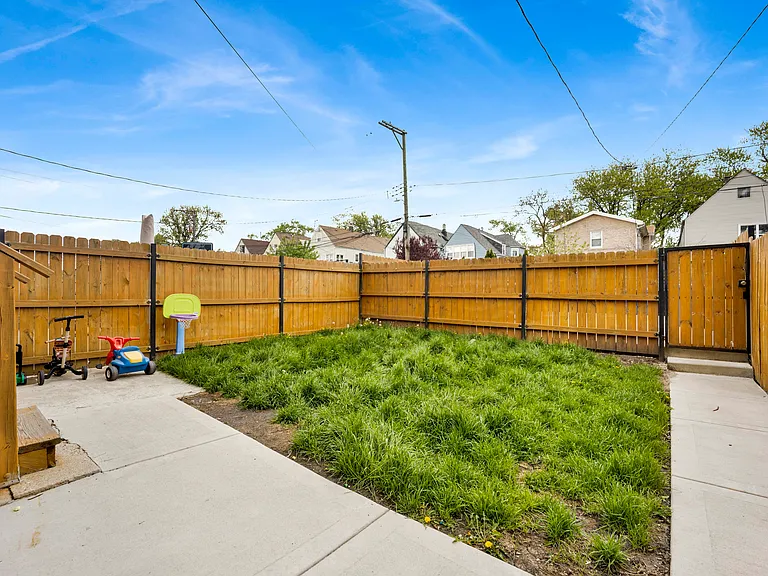 1821 N Tripp Ave #2 — Photo 25