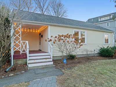 52 Heatherland Rd, Newton, MA, 02461