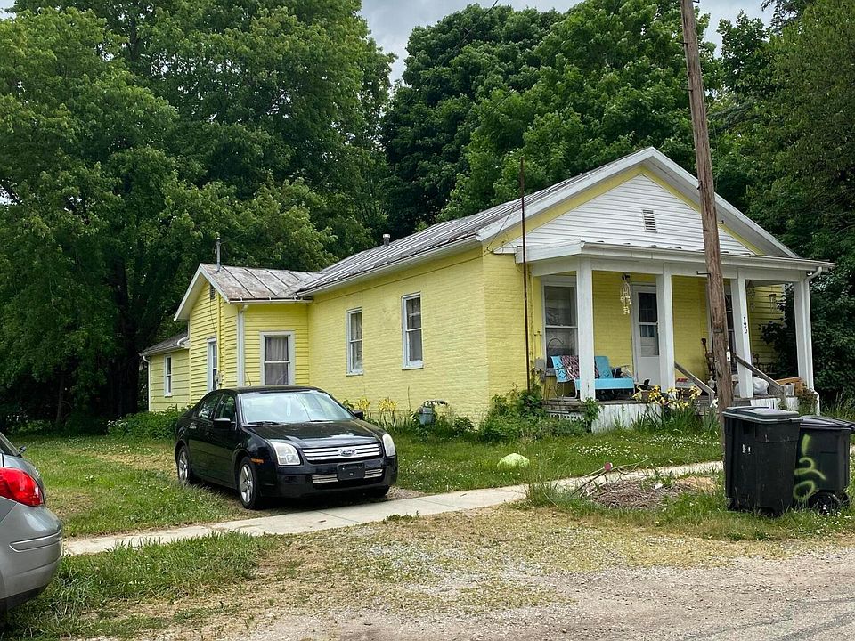 2nd image of 120 E Walnut St