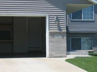 2847 Ashland Pl NW, Rochester, MN 55901