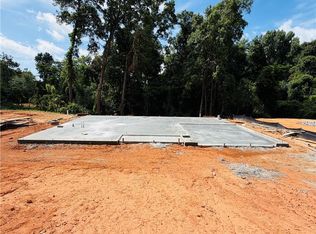 1905 Sandfort Rd, Phenix City, AL 36869