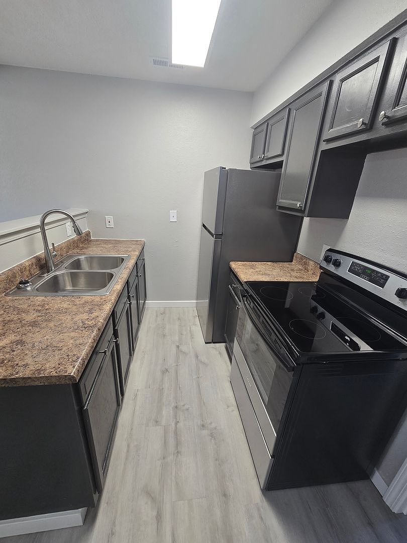 33 Osage Ridge Rd APT 1, Lake Ozark, MO 65049 | Zillow