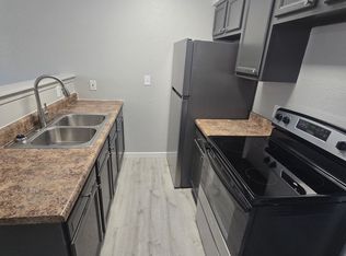 33 Osage Ridge Rd APT 1, Lake Ozark, MO 65049