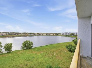 8560 N Sherman Cir APT 401, Hollywood, FL 33025