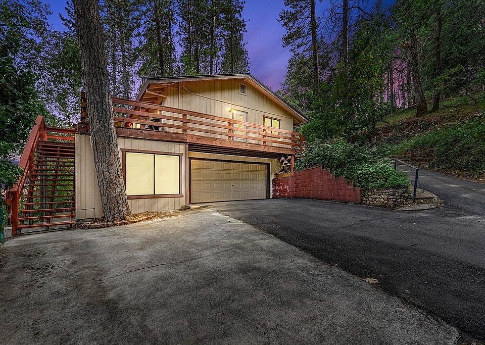 1st image of 20731 Birchwood Dr