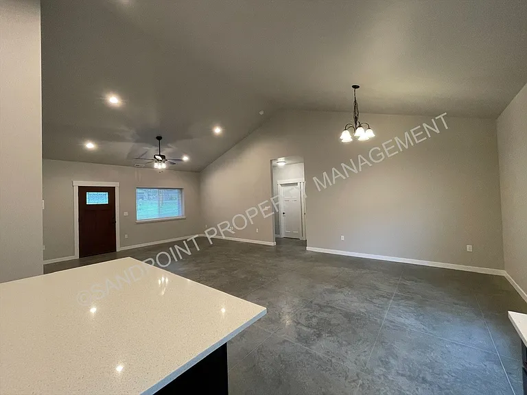 26 Old River Rd — Photo 8
