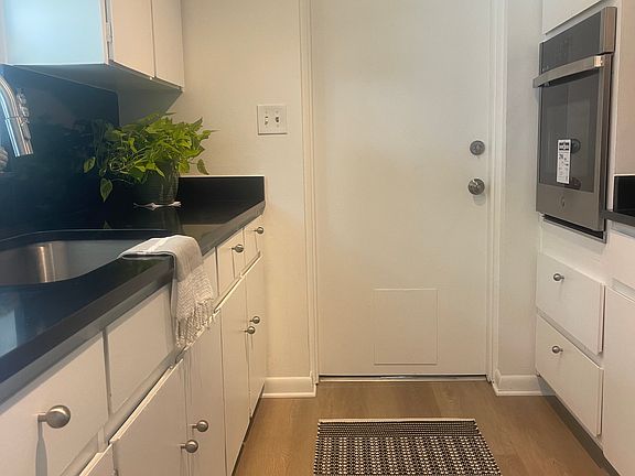 3rd image of 4611 W Paul Ave