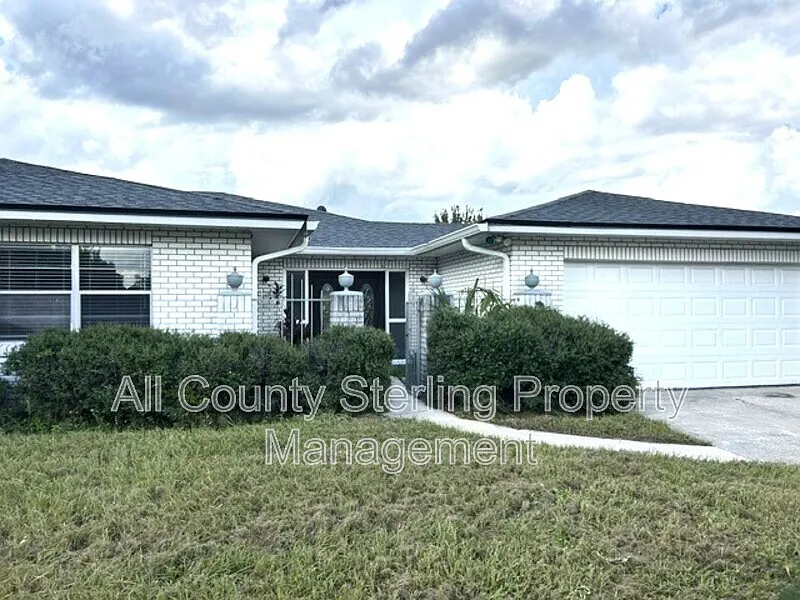 4 bed, 2.0 bath, 2057 sqft, $2,399 — Photo 1