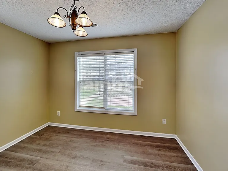 7609 Prairie Rose Ln — Photo 4