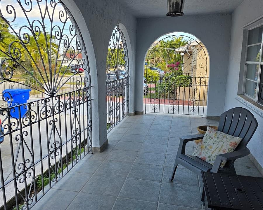 1st image of 2970 SW 17th St