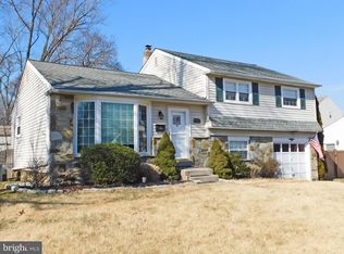 388 Parry Rd, Warminster, PA 18974
