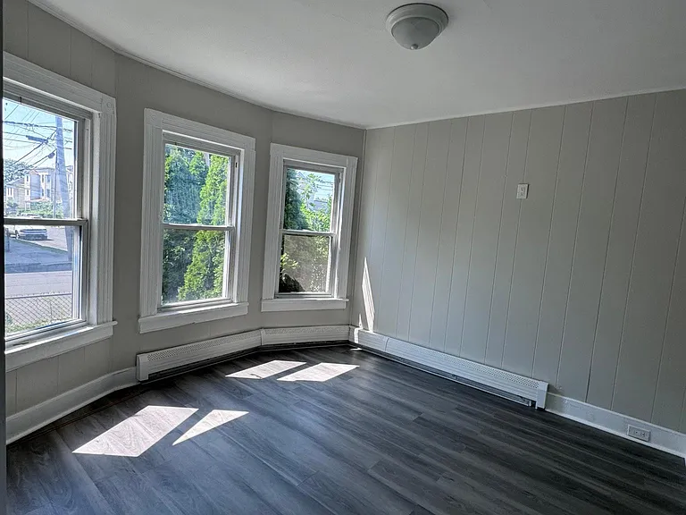 1520 Pembroke St — Photo 21