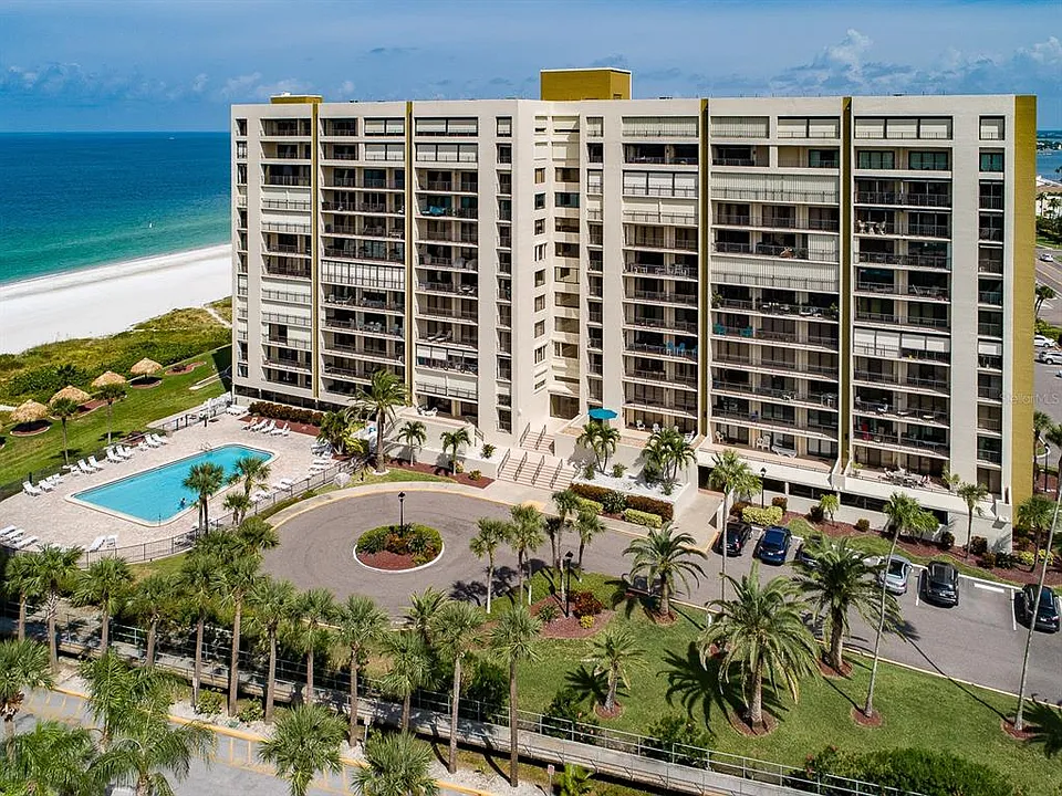 1480 Gulf Blvd #607