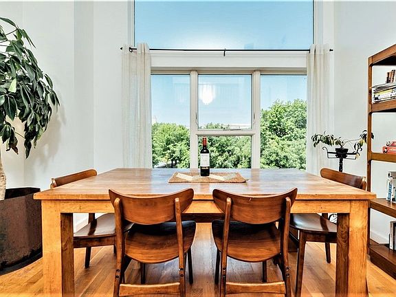 2nd image of 130 Scholes St APT 4