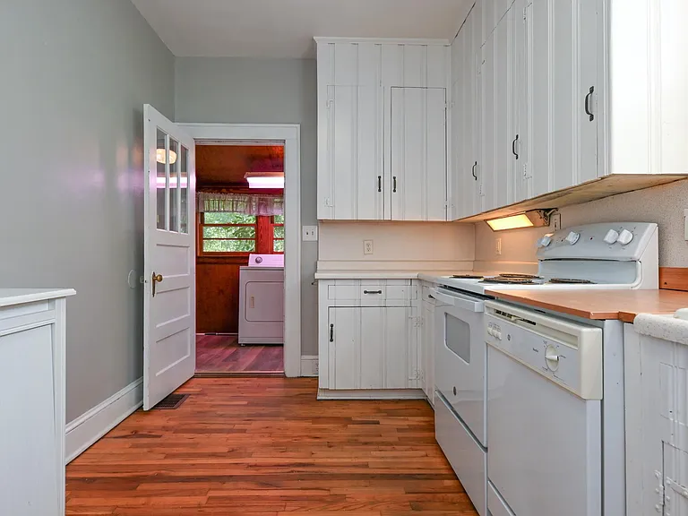 1095 Oconee St — Photo 19
