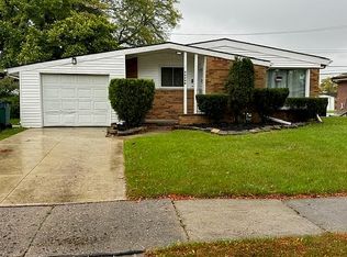 23240 Eastwood Ave, Oak Park, MI 48237