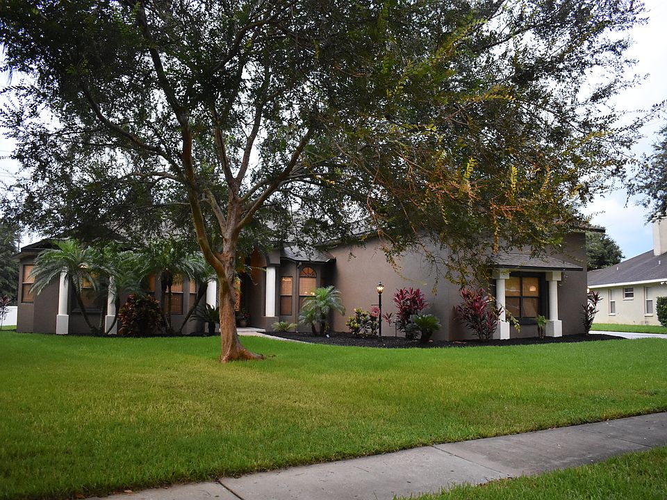 1st image of 3920 Valrico Grove Dr