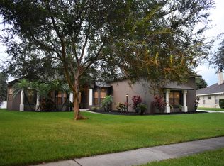 3920 Valrico Grove Dr, Valrico, FL 33594