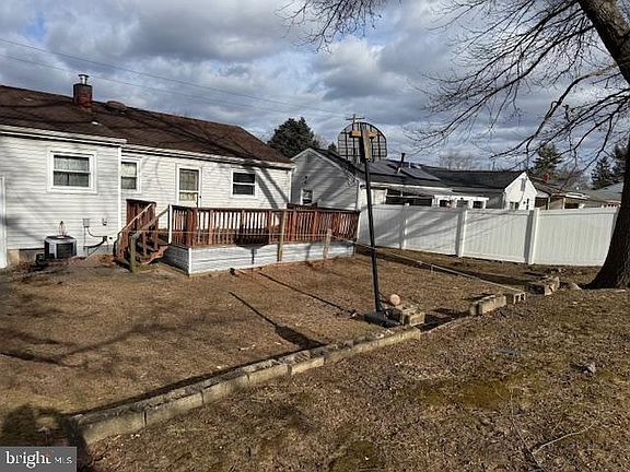 3rd image of 16 Langrock Way