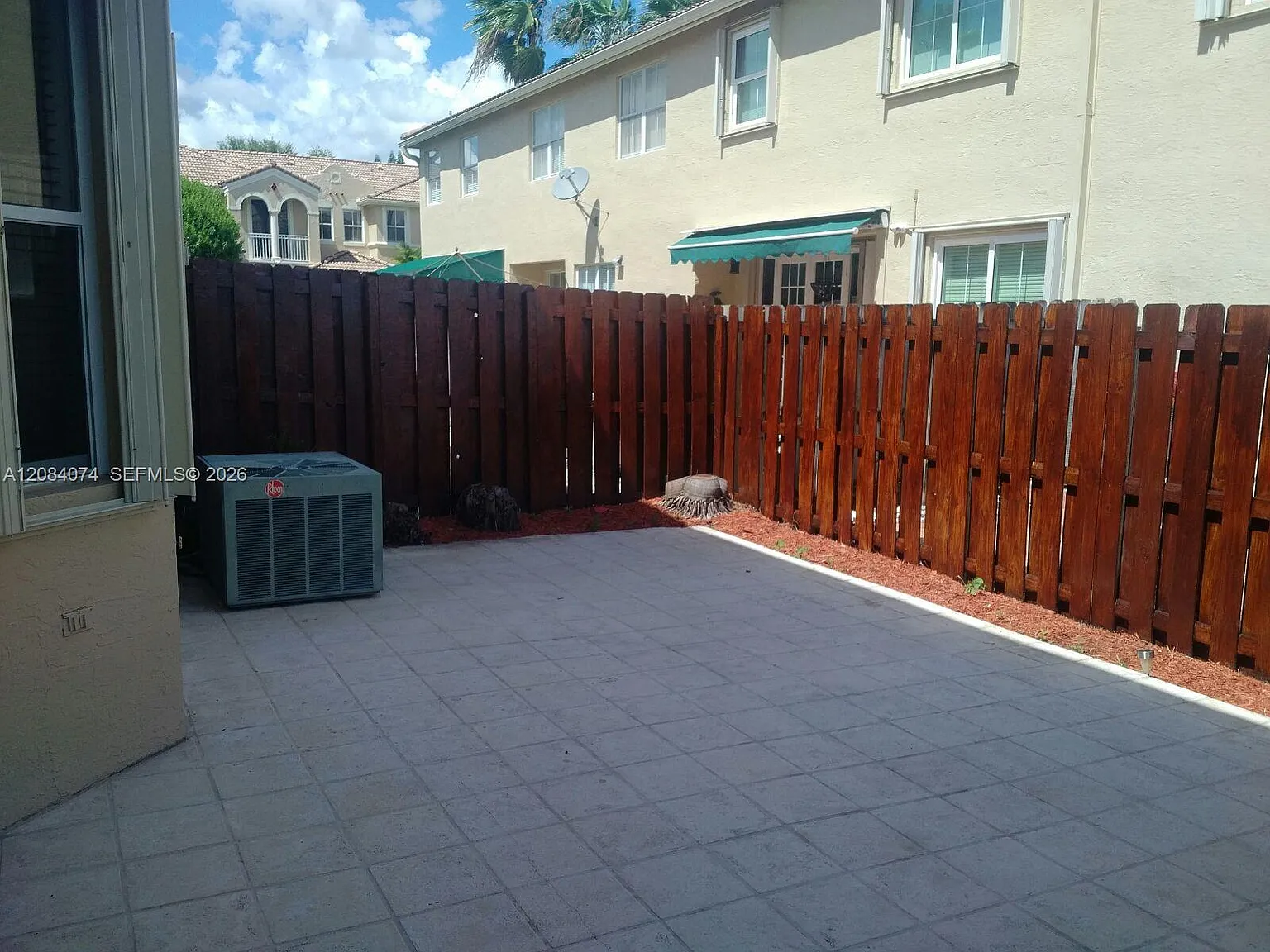 3 bed, 2.5 bath, 2030 sqft, $3,500 — Photo 4