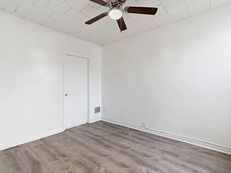 4120 N Darien St — Photo 15
