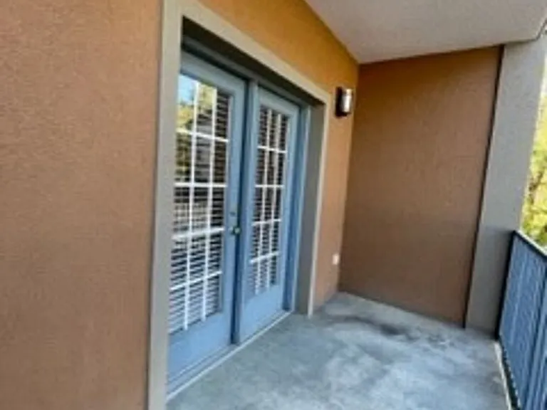 2037-2097 Pear Tree Ct — Photo 10